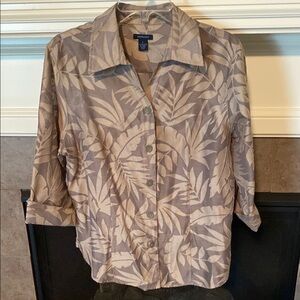 Women’s Westbound Leaf Print Button-Up Shirt/Jacket.